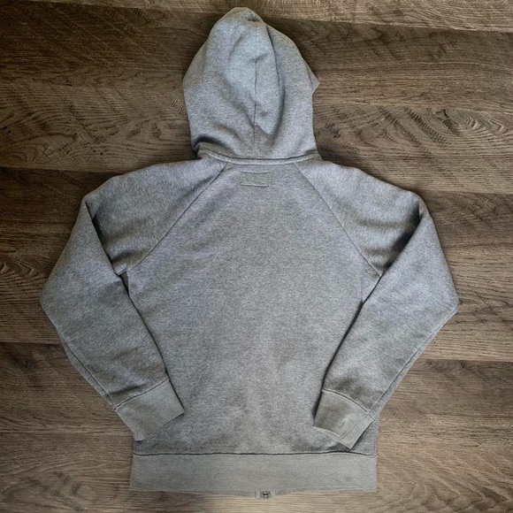 grey jordan sweater - Picture 7 of 7